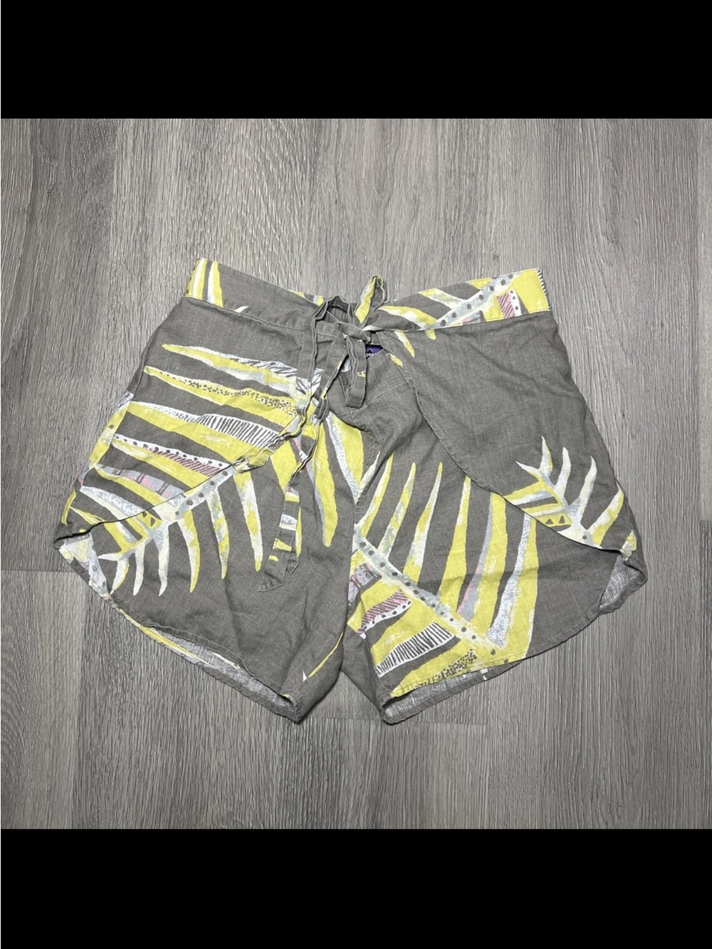Patagonia garden island shorts
